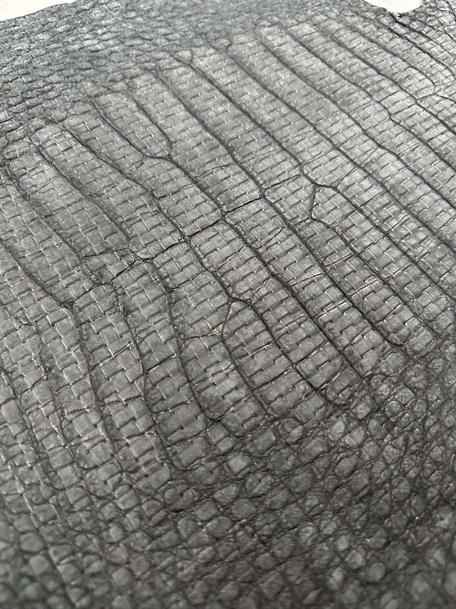 Black Basketweave Alligator 34 cm Grade 1