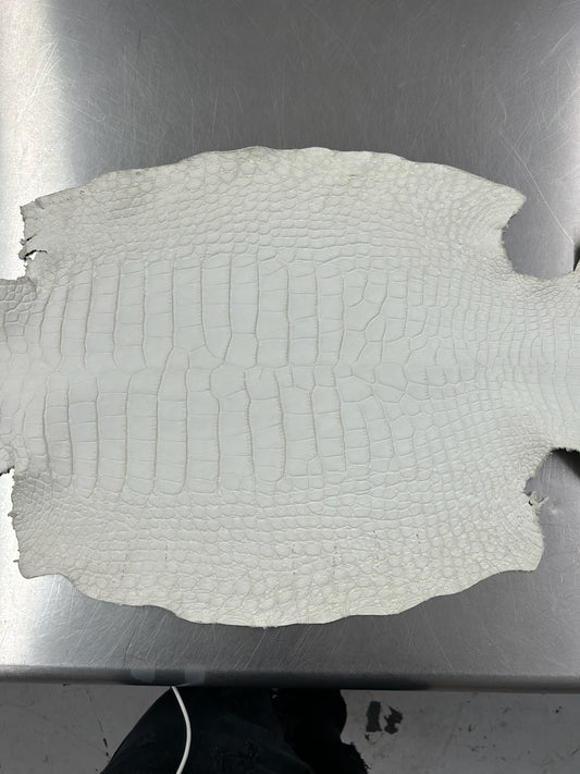 Alligator Skin Belly Suede White 42cm/Gr4/0915818
